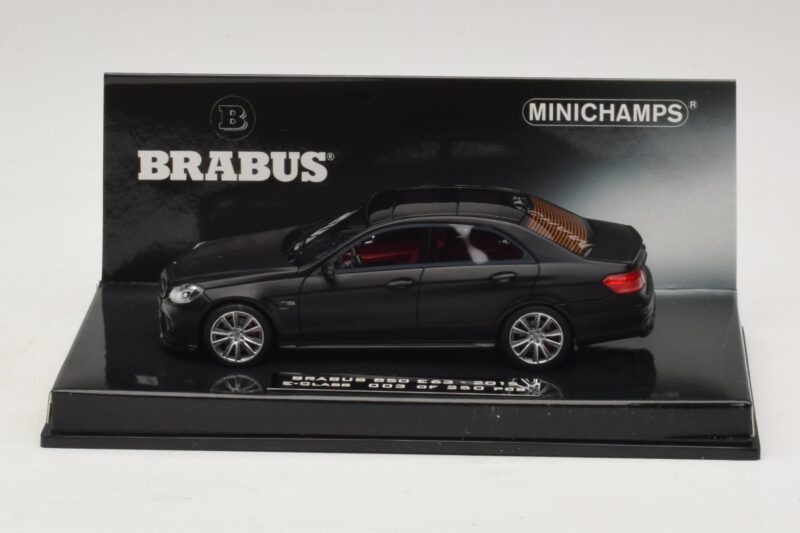 Mercedes Brabus 850 E63 W212 Matná Čierna Minichamps 1:43 437034101 Kov