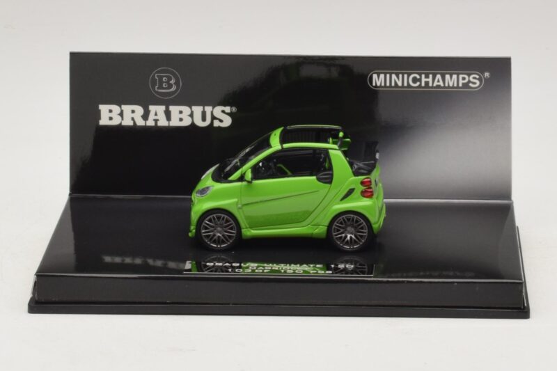 Mercedes Brabus Ultimate 120 Kabriolet Zelený Minichamps 1:43 Mercedes Brabus Ultimate 120 Kabriolet Zelený Minichamps 1:43 437032731 Kov