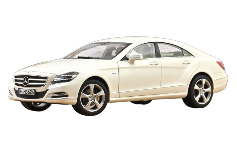 Mercedes CLS C218 Kupé Brilliant White Metallic Norev 1:18 Mercedes CLS C218 Kupé Brilliant White Metallic Norev 1:18 183943 Kov