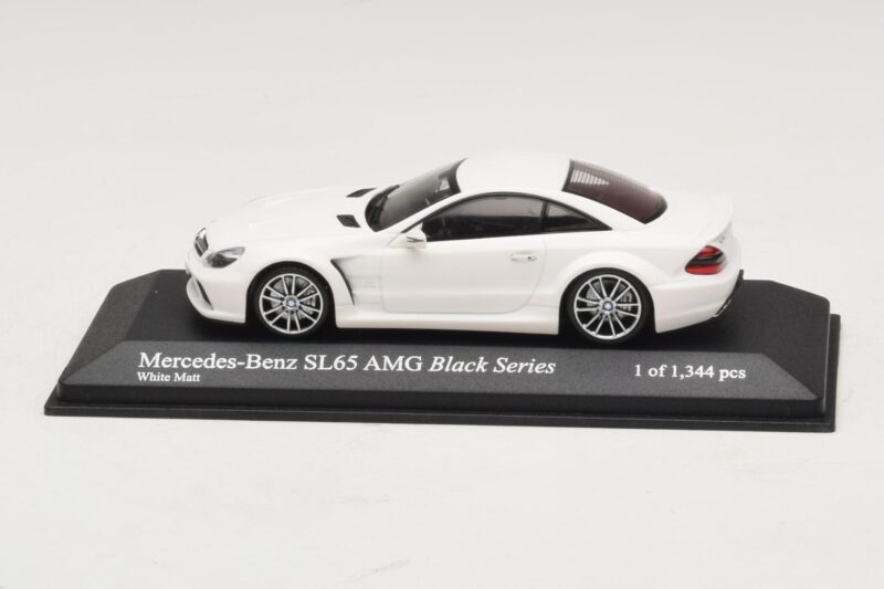 Mercedes SL65 AMG R230 Black Series Matná Biela Minichamps 1:43 400038222 Kov