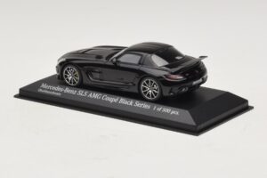 Mercedes SLS AMG C197 Black Series Čierna Metalíza Minichamps 1:43 437033020 Kov – obrázok 3 z 4