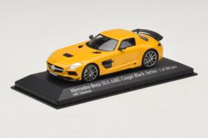 Mercedes SLS AMG C197 Black Series Zlatá Minichamps 1:43 437033022 Kov – obrázok 2 z 4