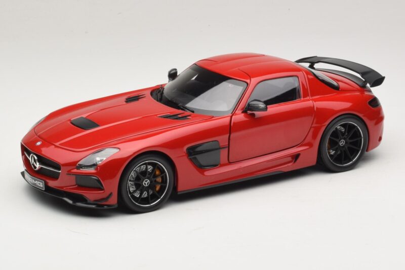 Mercedes SLS AMG C197 Black Series Červený Minichamps 1:18 110033022 Kov