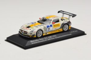 Mercedes SLS AMG GT3 #21 Rowe Racing Hartung / Heyer Nurburgring 24 Hours 2013 Minichamps 1:43 410133221 Kov – obrázok 2 z 4