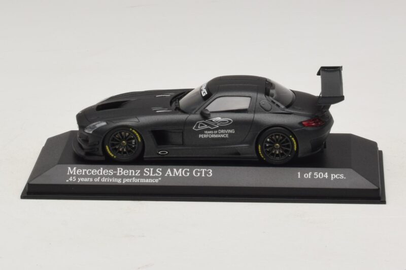 Mercedes SLS AMG GT3 45 Years of Driving Performance Čierny Minichamps 1:43 Mercedes SLS AMG GT3 45 Years of Driving Performance Čierny Minichamps 1:43 410133200 Kov