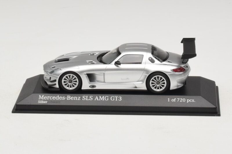 Mercedes SLS AMG GT3 Strieborná Minichamps 1:43 410113202 Kov
