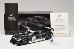 Nissan GT-R R35 Stealth Model Gran Turismo 5 AUTOart 1:18 81041 Kov – obrázok 8 z 9