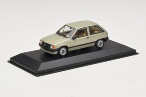 Opel Corsa A Svetlo Zelený Metalický Minichamps 1:43 CORSA001 Kov – obrázok 2 z 4