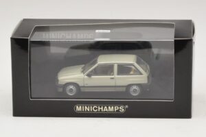 Opel Corsa A Svetlo Zelený Metalický Minichamps 1:43 CORSA001 Kov – obrázok 4 z 4