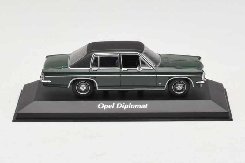 Opel Diplomat B Tmavo Zelený Maxichamps 1:43 940046070 Kov
