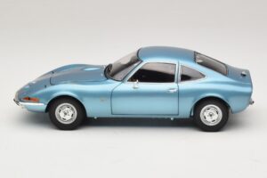 Opel GT Blue Metallic Minichamps 1:18 180049030 Kov – obrázok 4 z 8