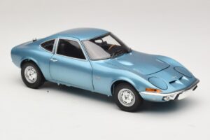 Opel GT Blue Metallic Minichamps 1:18 180049030 Kov – obrázok 6 z 8
