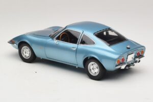 Opel GT Blue Metallic Minichamps 1:18 180049030 Kov – obrázok 7 z 8
