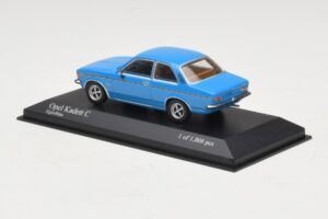 Opel Kadett C Modrý Minichamps 1:43 400048101 Kov – obrázok 3 z 4