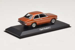 Opel Kadett C Bronzový Metalický Maxichamps 1:43 940045600 Kov – obrázok 2 z 4