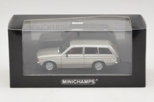 Opel Kadett C Caravan Silver Metallic Minichamps 1:43 400048111 Kov – obrázok 4 z 4