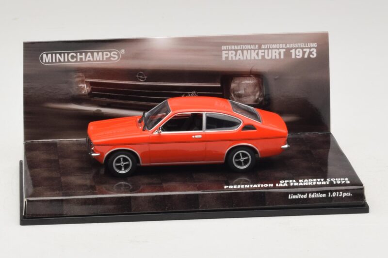 Opel Kadett C Kupé Prezentácia IAA Frankfurt Červený Minichamps 1:43 436045620 Kov