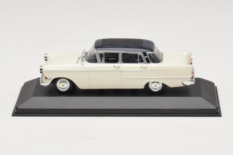 Opel Kapitan A Biely Minichamps 1:43 400048000 Kov