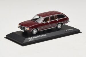 Opel Rekord D Caravan Červený Minichamps 1:43 400044012 Kov – obrázok 2 z 4