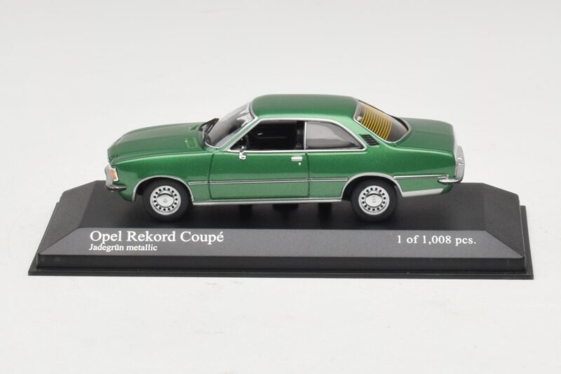 Opel Rekord D Kupé Zelený Metalický Minichamps 1:43 Opel Rekord D Kupé Zelený Metalický Minichamps 1:43 400044022 Kov
