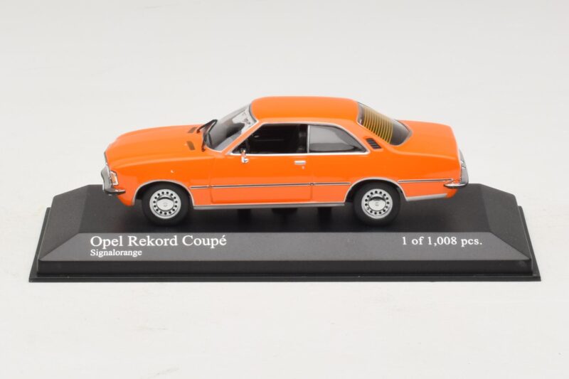 Opel Rekord D Kupé Oranžový Minichamps 1:43 Opel Rekord D Kupé Oranžový Minichamps 1:43 400044024 Kov