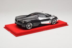 Pagani Huayra Chrome Silver Jedinečný Kus BBR 1:18 P1873CM Živica – obrázok 2 z 7