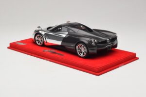 Pagani Huayra Chrome Silver Jedinečný Kus BBR 1:18 P1873CM Živica – obrázok 5 z 7