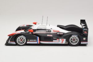 Peugeot 908 HDi FAP LMP1 #7 M. Gene / N. Minassian / J. Villeneuve 24 Hours of Le Mans 2007 Minichamps 1:18 150071207 Kov – obrázok 3 z 6