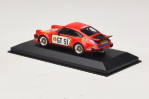 Porsche 911 934 #51 T. Hezemans Winner Nurburgring 1976 Minichamps 1:43 400766451 Kov – obrázok 3 z 4