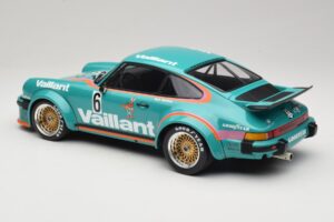 Porsche 911 934 Vaillant #6 T. Hezemans Winner DRM Norisring 1976 Minichamps 1:12 125766406 Kov – obrázok 5 z 6