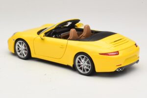 Porsche 911 991 Carrera S Kabriolet Žltý Minichamps 1:18 100061031 Kov – obrázok 7 z 8