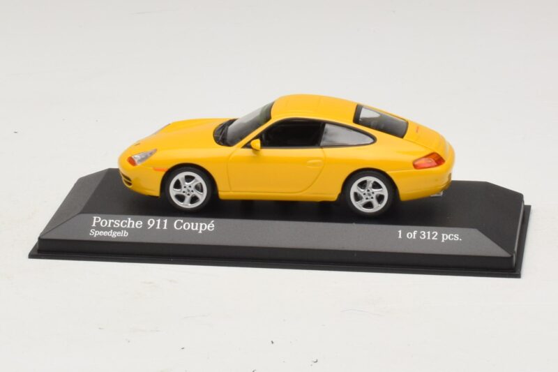Porsche 911 991 Carrera Žltý Minichamps 1:43 410060221 Kov