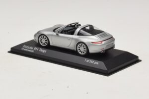 Porsche 911 991 Targa Strieborný Minichamps 1:43 410062442 Kov – obrázok 3 z 4