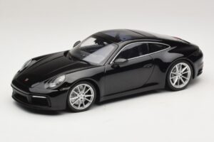 Porsche 911 992 Carrera 4S Čierny Minichamps 1:18 WAP0211120R992 Kov