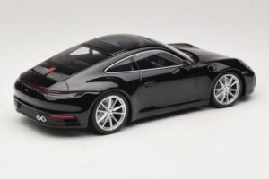 Porsche 911 992 Carrera 4S Čierny Minichamps 1:18 WAP0211120R992 Kov – obrázok 2 z 6