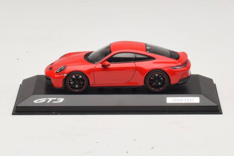 Porsche 911 992 GT3 Touring Červený Minichamps 1:43 WAP02012617-R1 Kov