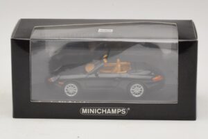 Porsche 911 996 Kabriolet Čierna Metalíza Minichamps 1:43 400061090 Kov – obrázok 4 z 4