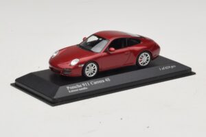 Porsche 911 997 Carrera 4S Red Metallic Minichamps 1:43 400066422 Kov – obrázok 2 z 4