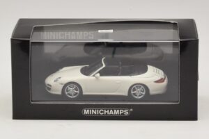 Porsche 911 997 Carrera 4S Kabriolet Biely Minichamps 1:43 400066431 Kov – obrázok 4 z 4