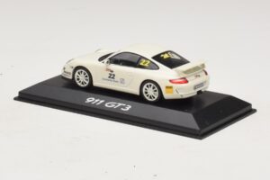 Porsche 911 997 GT3 #22 Biely Minichamps 1:43 WAP020102016 Kov – obrázok 3 z 4