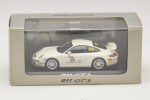 Porsche 911 997 GT3 #22 Biely Minichamps 1:43 WAP020102016 Kov – obrázok 4 z 4