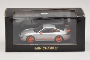 Porsche 911 997 GT3 RS Strieborný Minichamps 1:43 400066000 Kov – obrázok 4 z 4