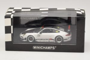 Porsche 911 997 GT3 RSR #9 Presentation 2009 Minichamps 1:43 400096909 Kov – obrázok 4 z 4