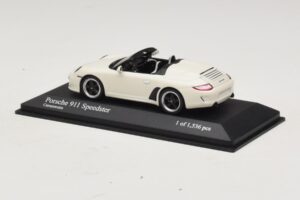 Porsche 911 997 Speedster Biely Minichamps 1:43 400069531 Kov – obrázok 3 z 4