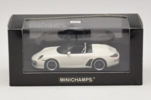 Porsche 911 997 Speedster Biely Minichamps 1:43 400069531 Kov – obrázok 4 z 4