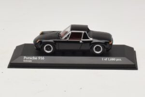 Porsche 916 Čierny Minichamps 1:43 400066060 Kov