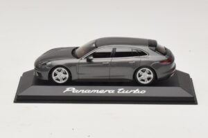 Porsche Panamera 971 Turbo Šedá Metalíza Minichamps 1:43 WAP0207610H Kov