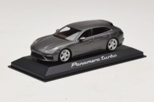 Porsche Panamera 971 Turbo Šedá Metalíza Minichamps 1:43 WAP0207610H Kov – obrázok 2 z 4