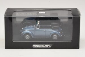 Volkswagen 1302 Kabriolet Modrý Metalický Minichamps 1:43 430055042 Kov – obrázok 4 z 4