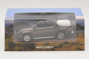 Volkswagen Amarok Hnedý Metalický Minichamps 1:43 436058361 Kov – obrázok 5 z 5